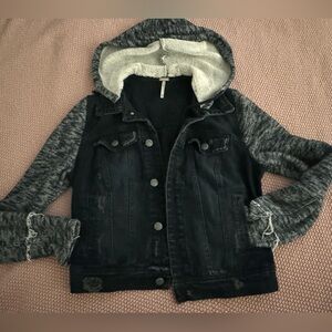 Free People Distressed Denim Jacket with knit sleeves Womens XS